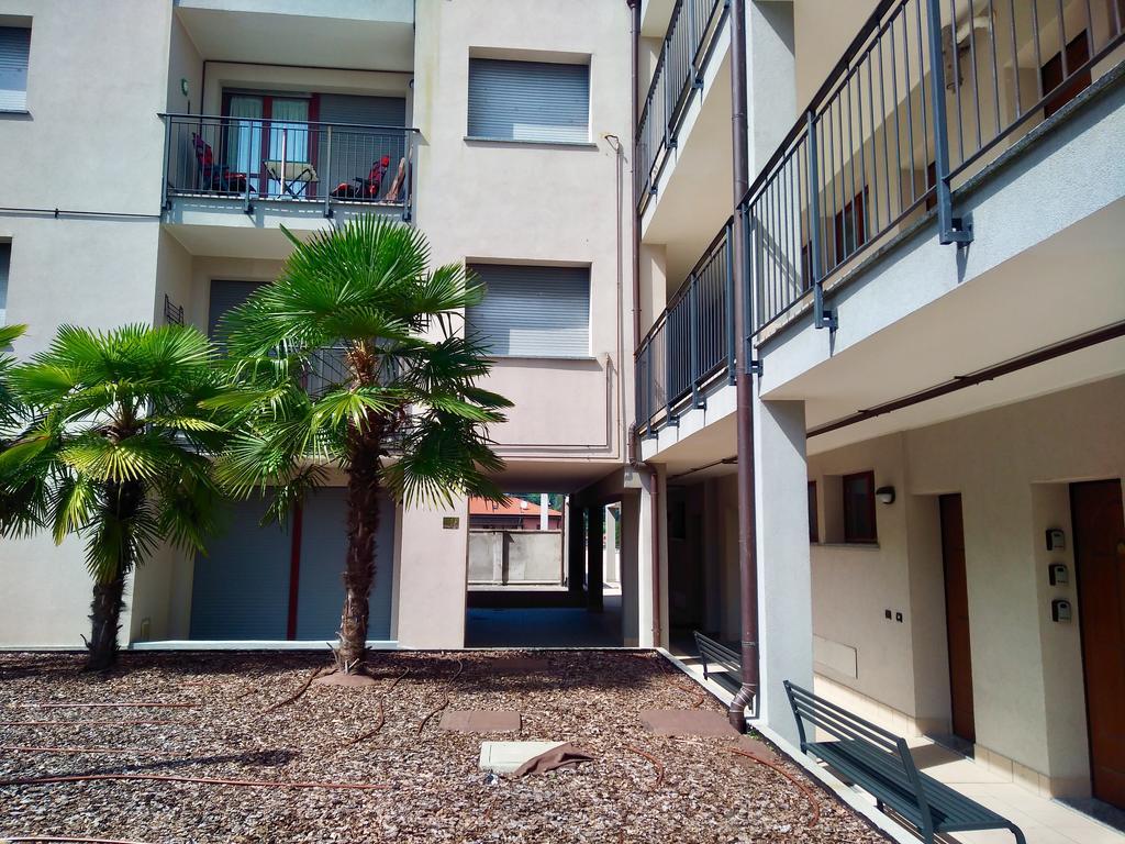 7 Lake Sweet Home San Siro  Exterior foto